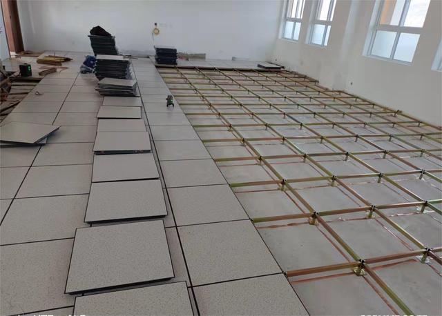机房防静电地板施工的重要性与常见误区